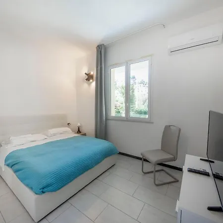Apartment 16 Pax In Francesca Sicily Sul Mare *