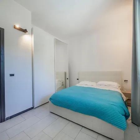 16 Pax In Francesca Sicily Sul Mare Apartment