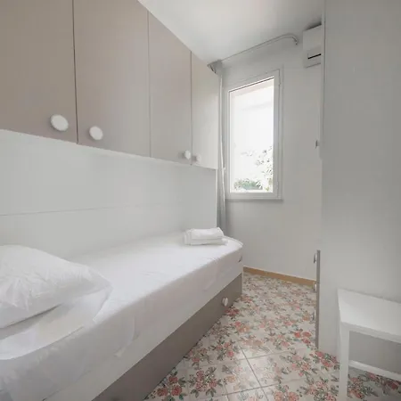 16 Pax In Francesca Sicily Sul Mare Apartment Casteldaccia