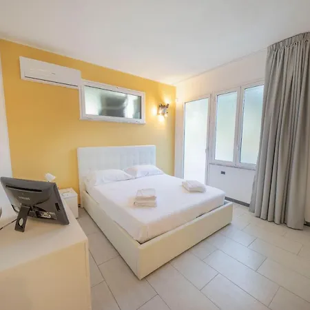 Apartment 16 Pax In Francesca Sicily Sul Mare *